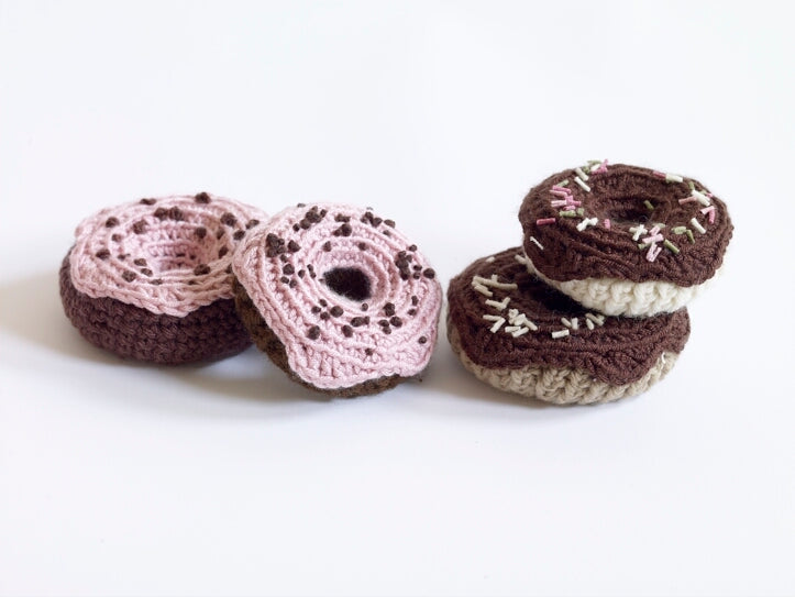 Amigurumi Frosted Doughnut Pattern (Crochet)