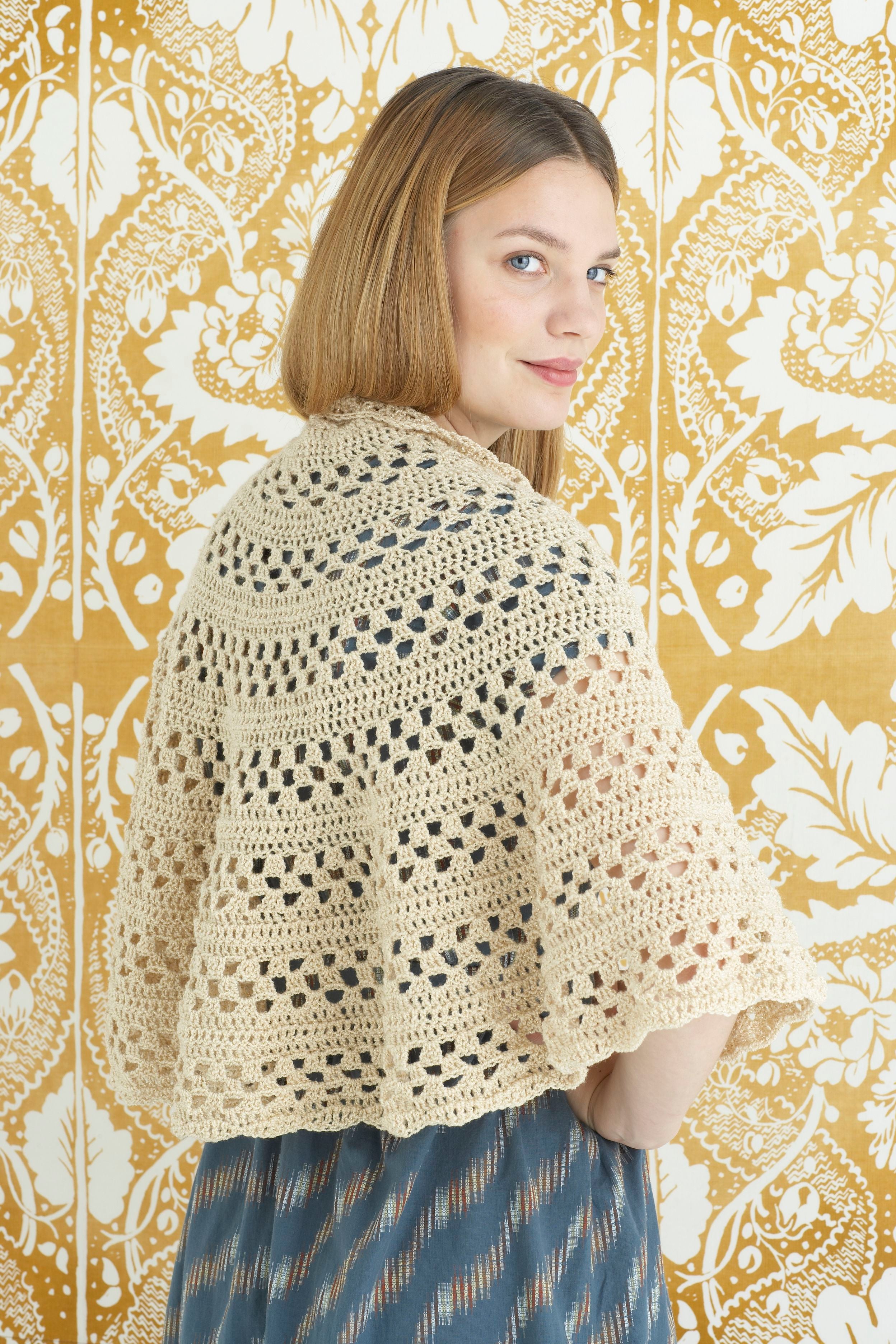 6+ Lion Brand Crochet Patterns Emily Shawl (Crochet) – Lion Brand Yarn