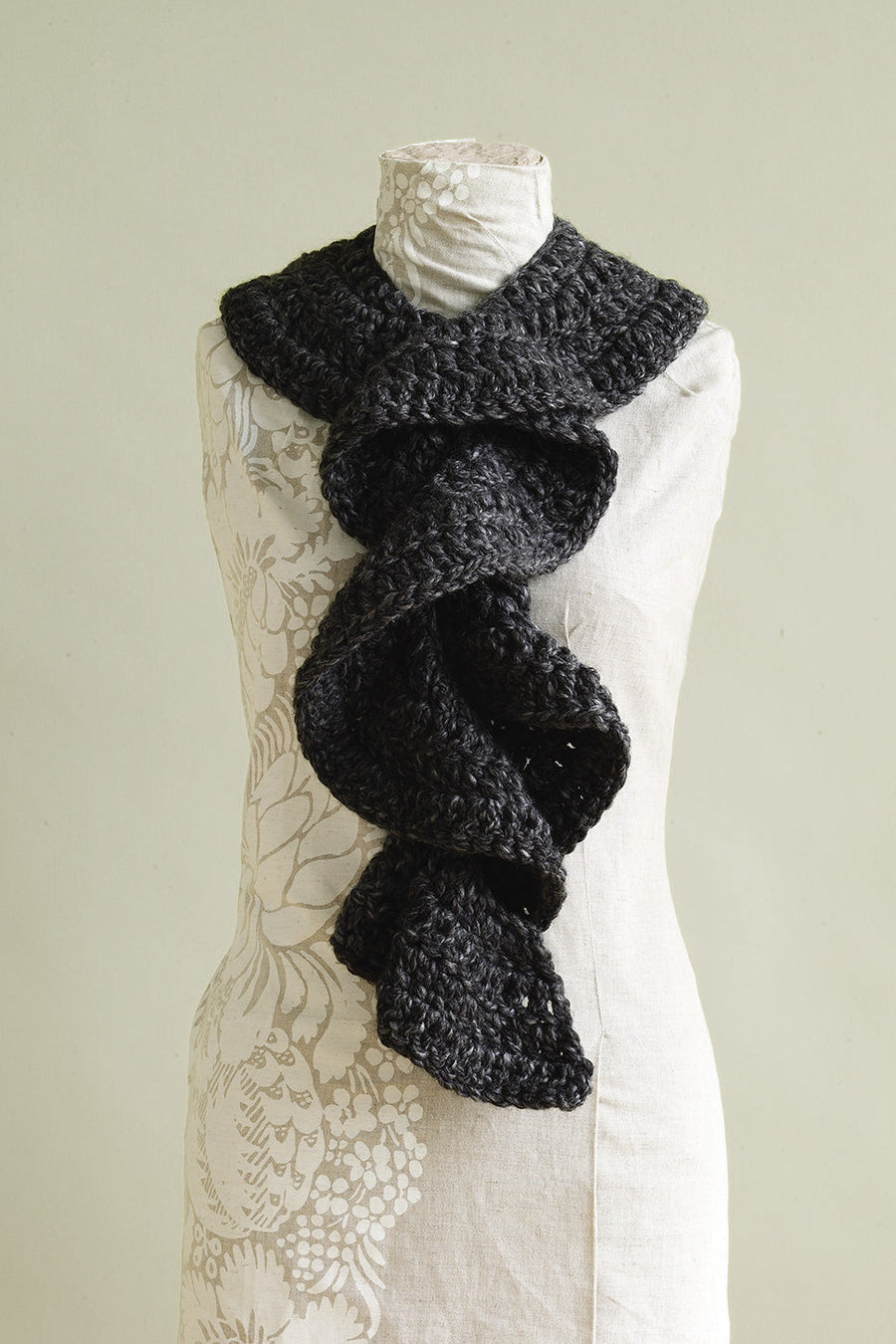 小物 MARGE ruffle scarf Flirty Ruffle Scarf (Crochet) - Version 2 – Lion Brand Yarn