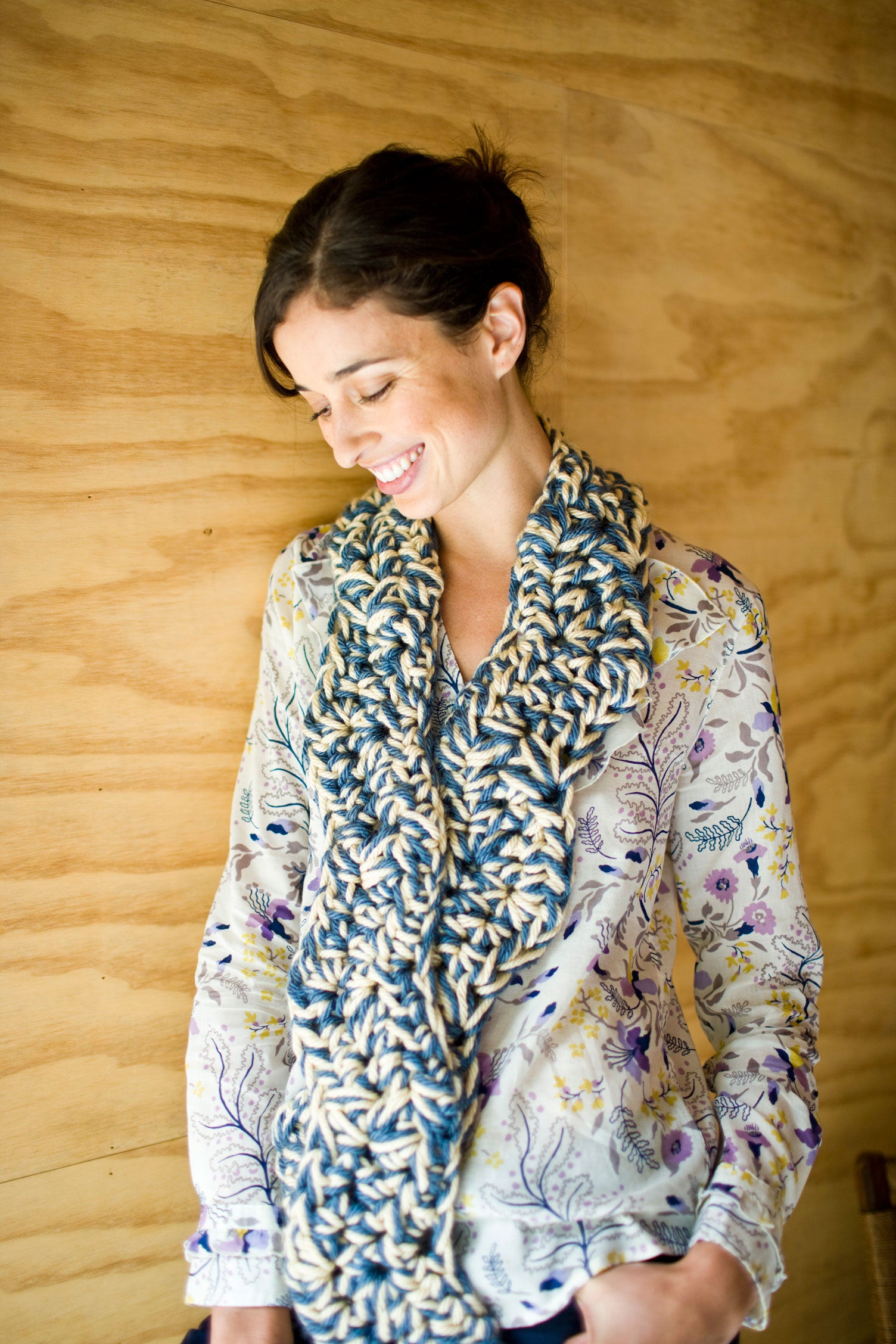 Front Porch Tweed Scarf Pattern (Crochet) – Lion Brand Yarn