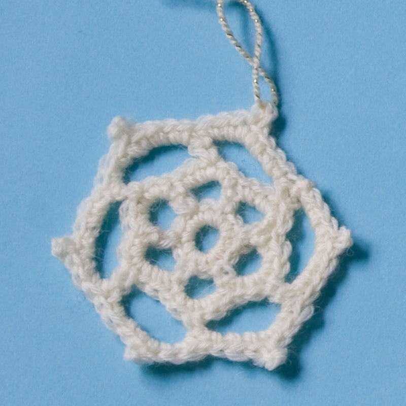 Holiday Snowflake Pattern (Crochet) - Version 4