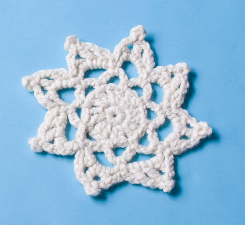 Holiday Snowflake Pattern (Crochet) - Version 5
