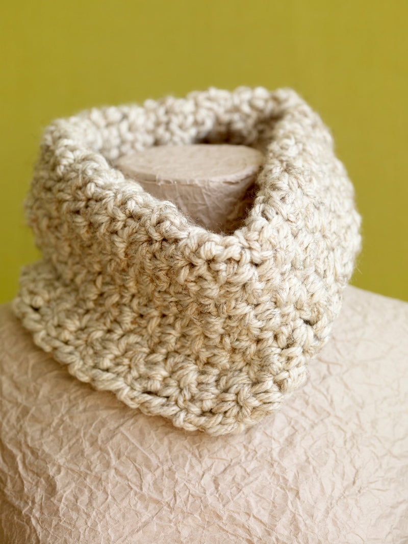 Marshmallow Tweed Cowl Pattern (Crochet)
