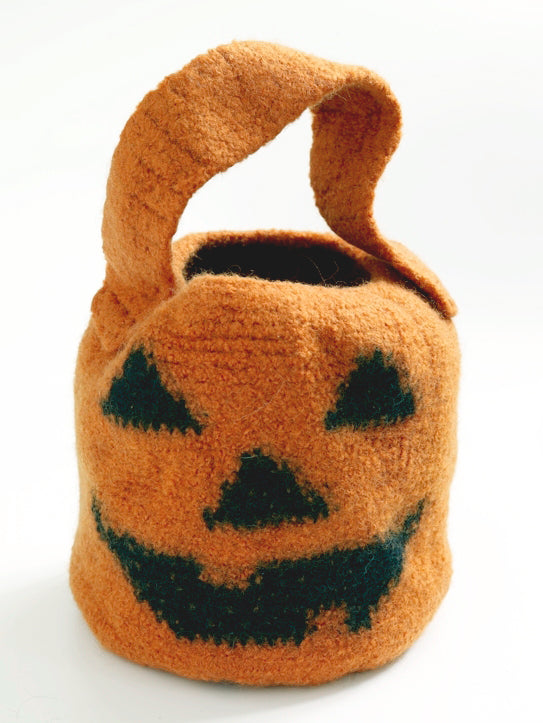 Pumpkin Candy Bag Pattern (Crochet)