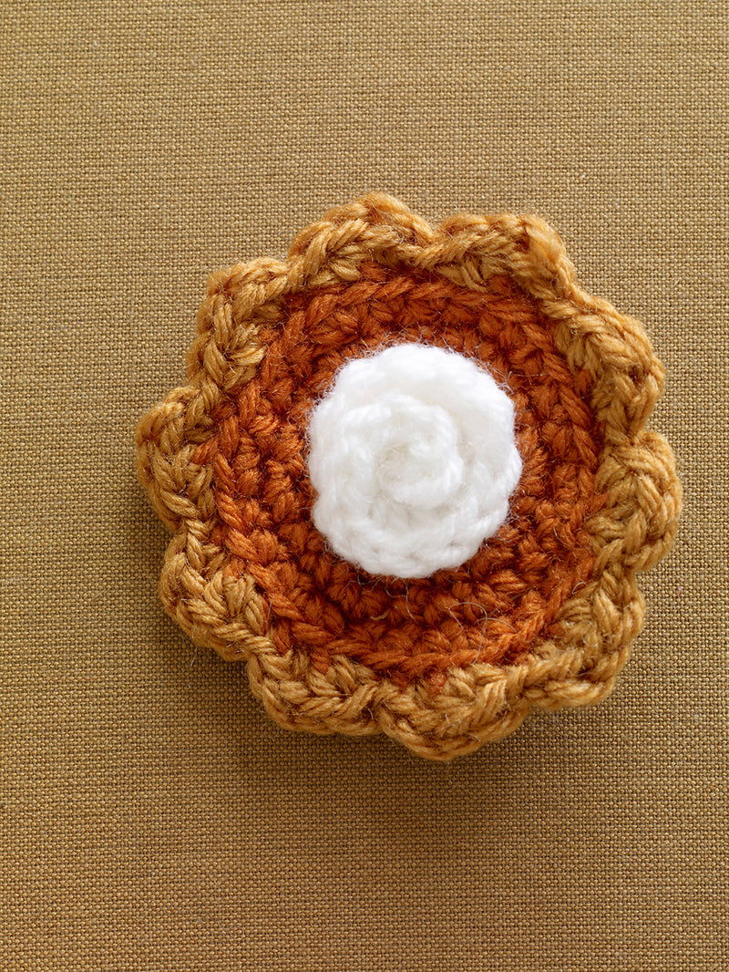 Pumpkin Pie Brooch (Crochet)