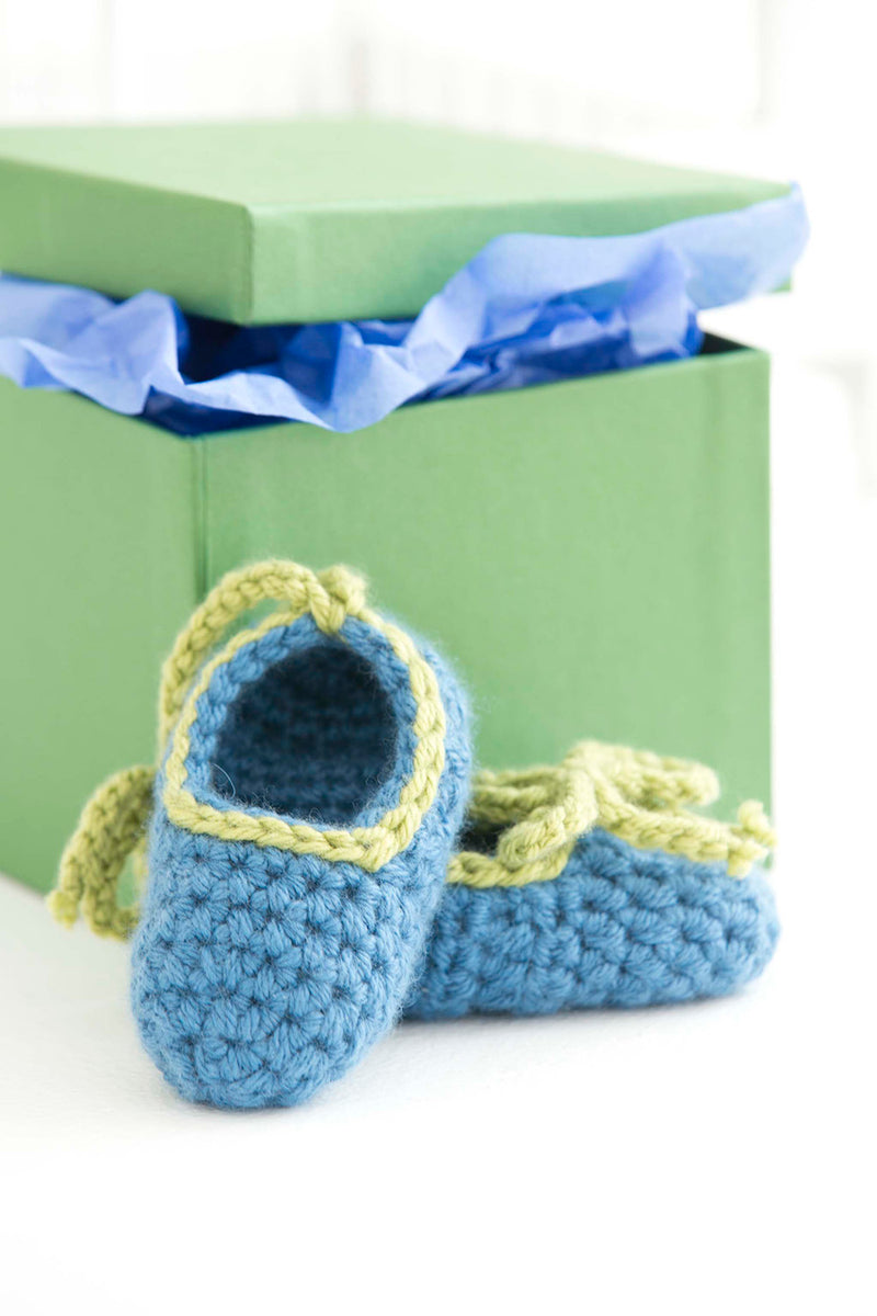 Royal Princess Baby Booties Pattern (Crochet)