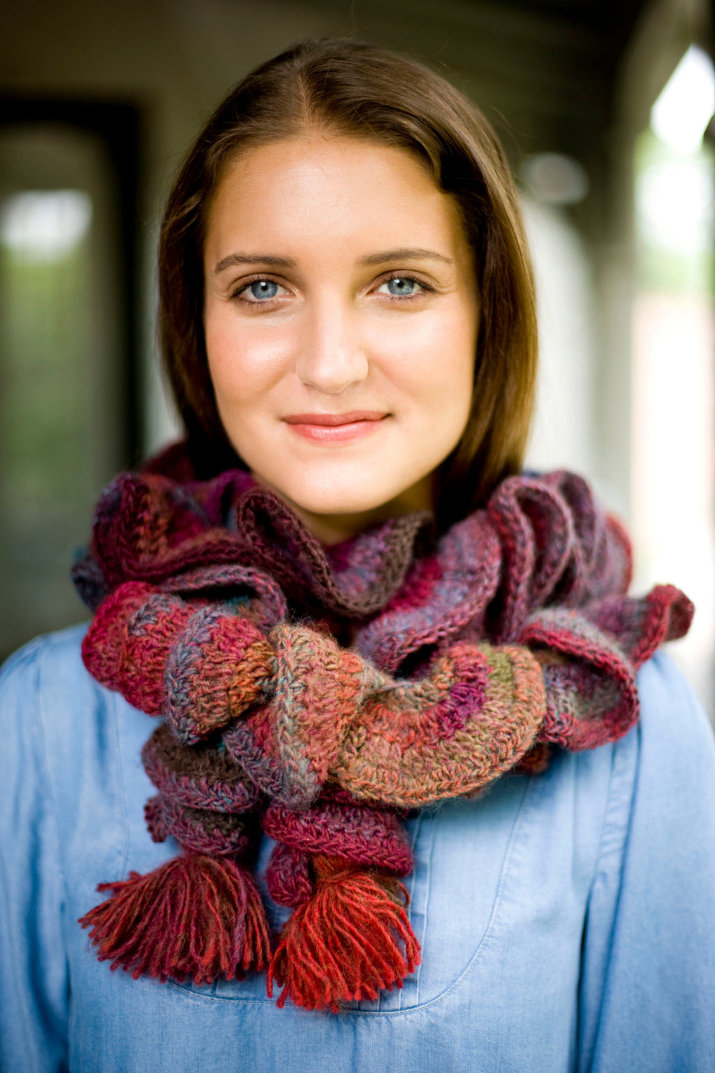 Colorful Crochet Ruffled Scarf Barb main image 2
