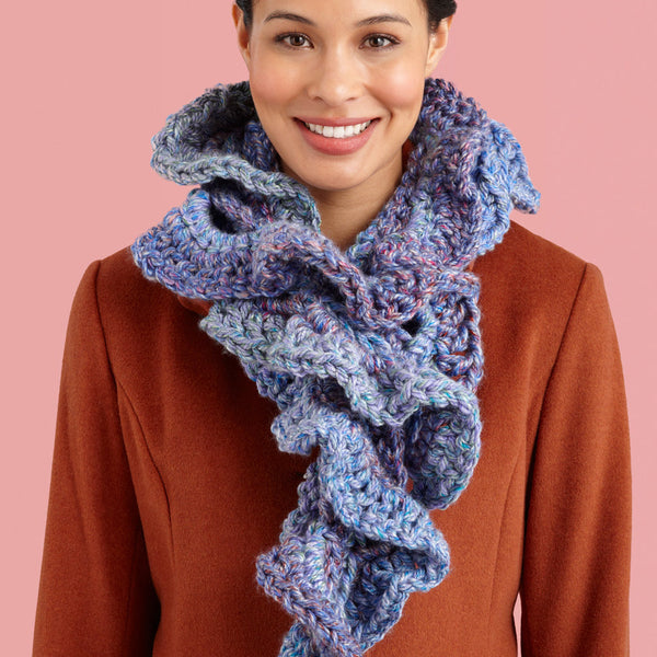 Crochet-Pattern-Ruffled-Scarf-