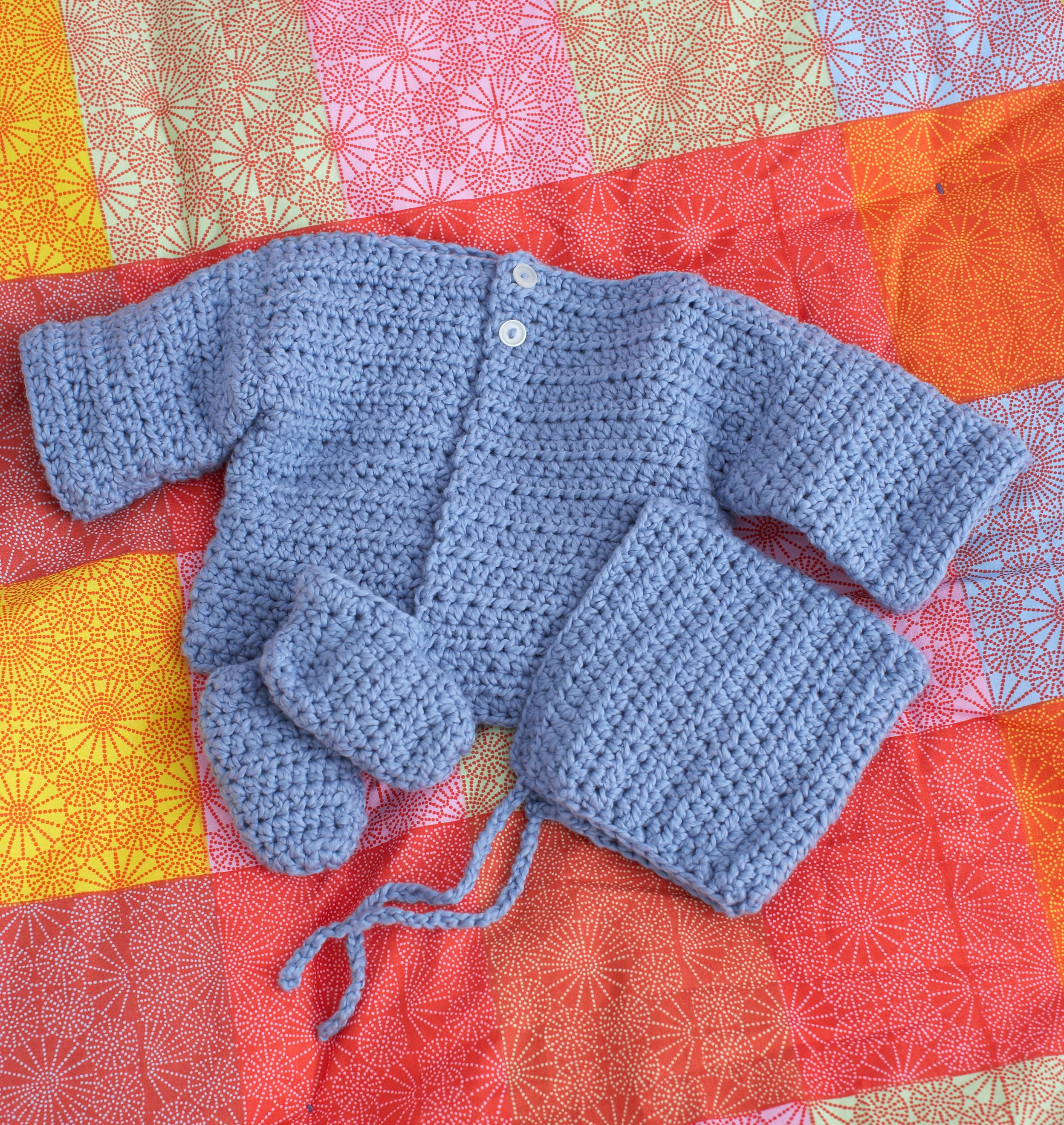 Simple Baby Set Pattern (Crochet) – Lion Brand Yarn