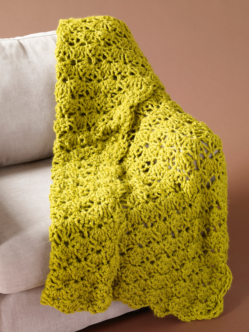 Speed Hook Shell Afghan Pattern (Crochet) – Lion Brand Yarn