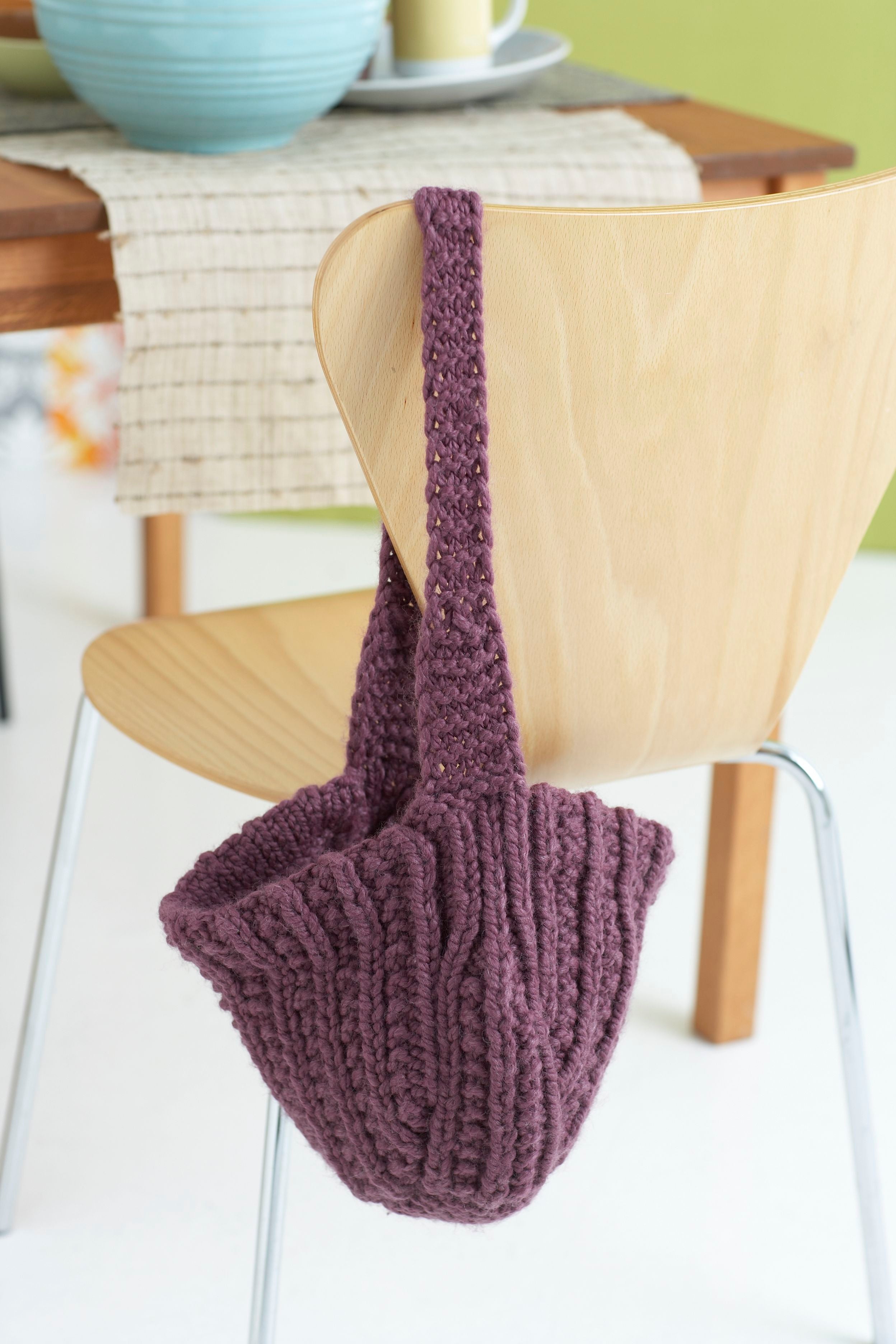 Bucket Shoulder Bag (Knit) Lion Brand Yarn