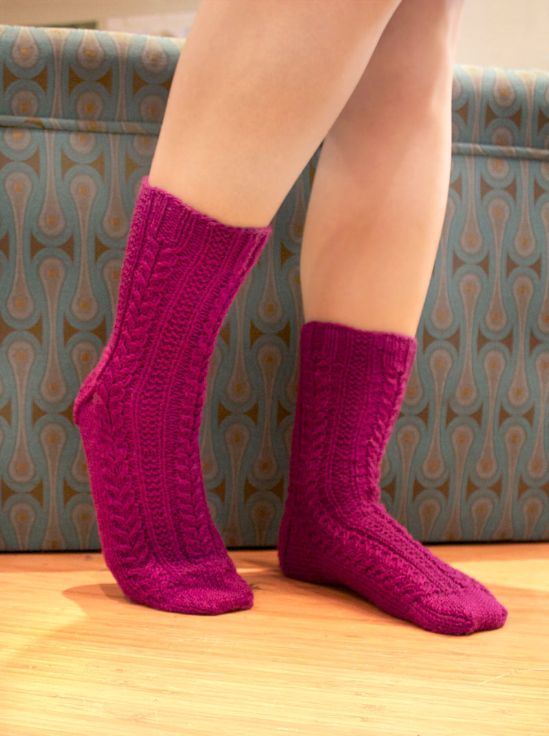 Elegance Socks (Knit)