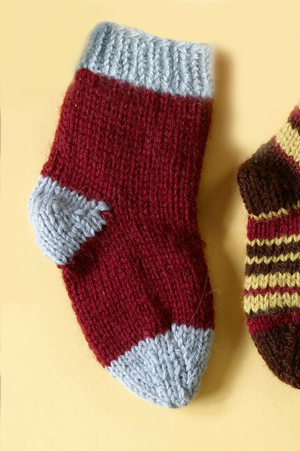 Knit Child's Two Color Socks Pattern (Knit) - Version 2