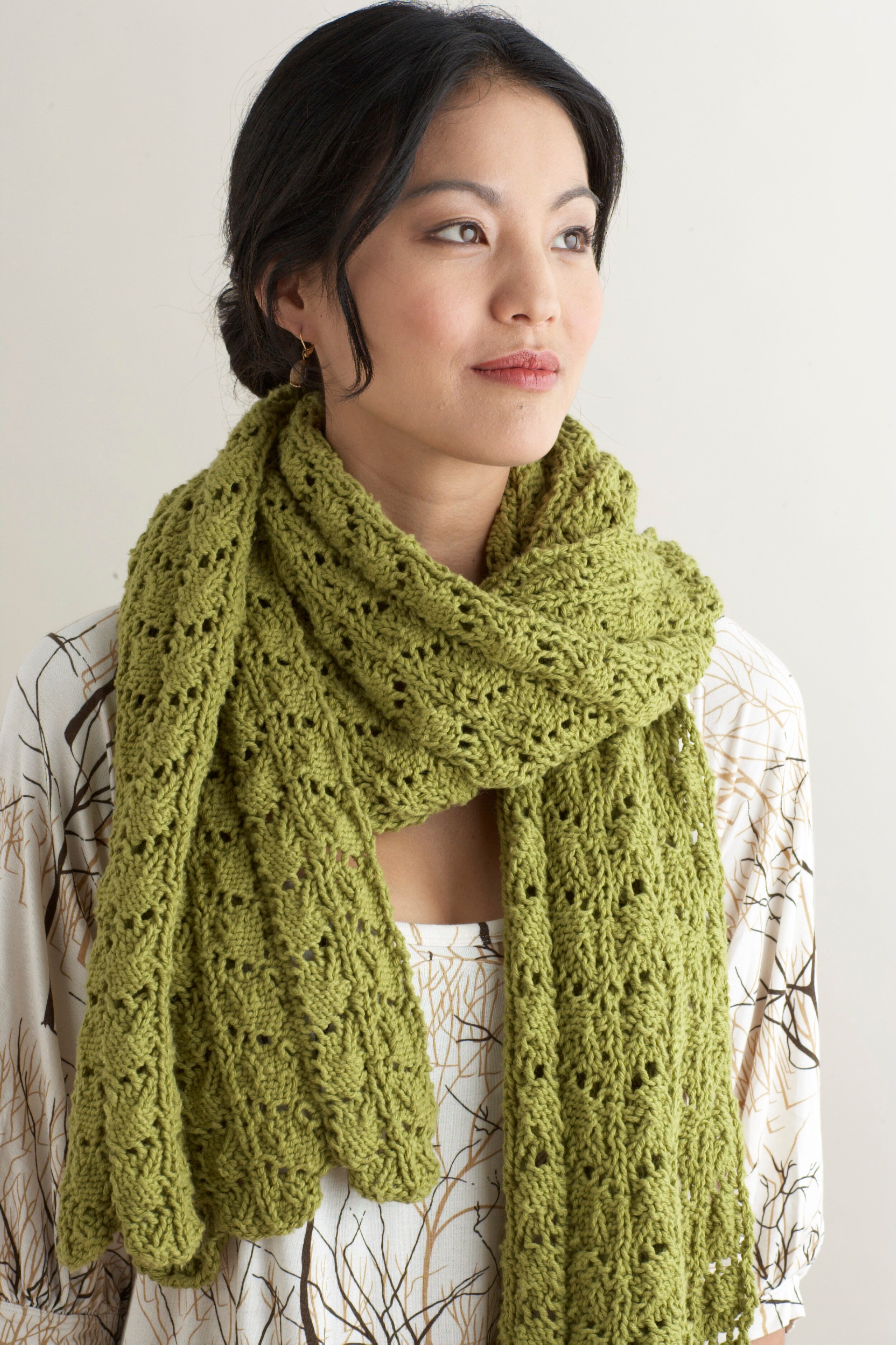 Lacy Stole Pattern (Knit) - Version 2 – Lion Brand Yarn