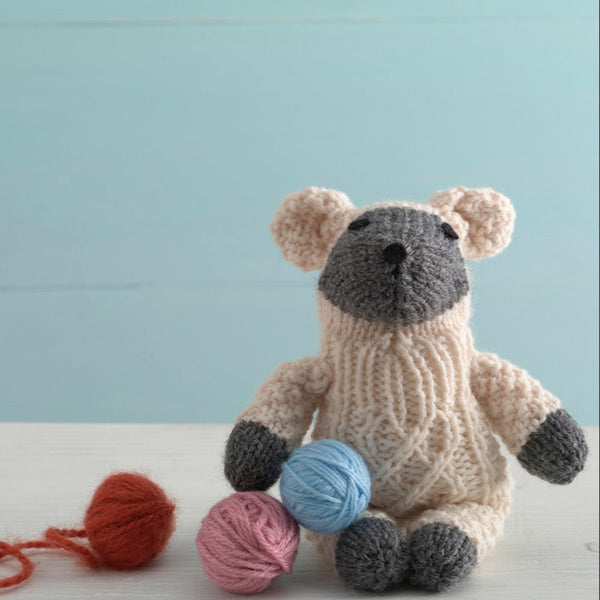 Knit-Pattern-Little-Lamb-Sock-