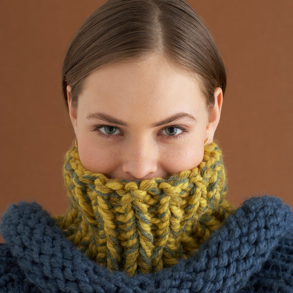 Play It Cool Neckwarmer (Knit) – Lion Brand Yarn