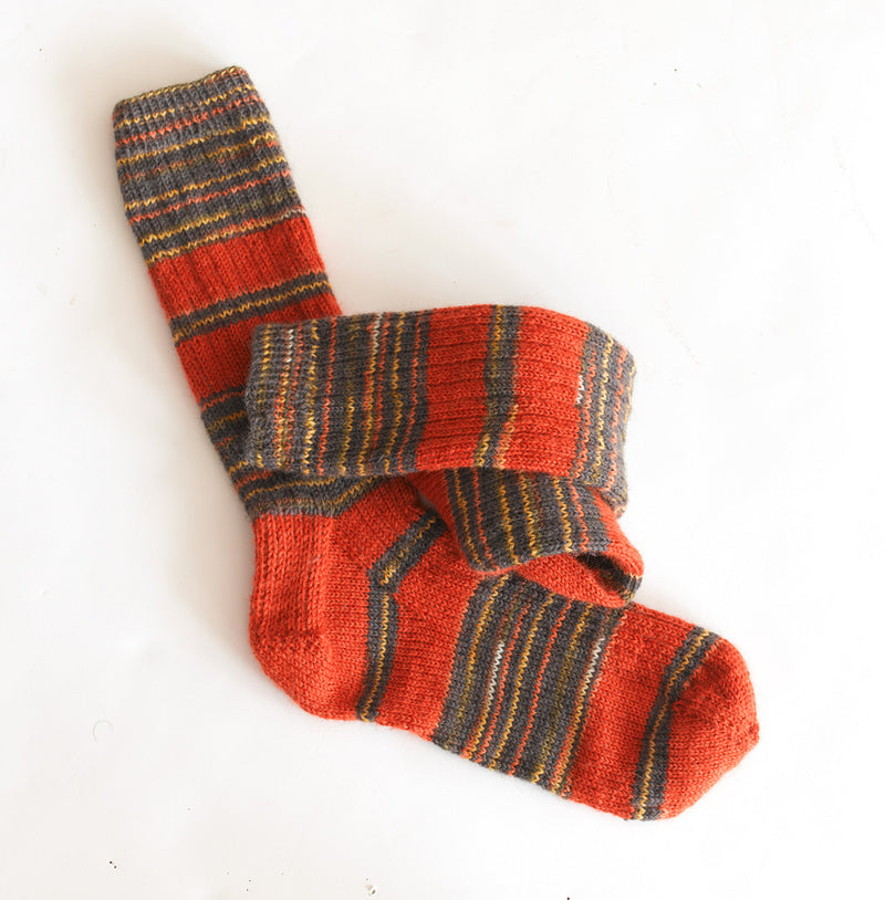 Striped Ribbed Socks Pattern (Knit)