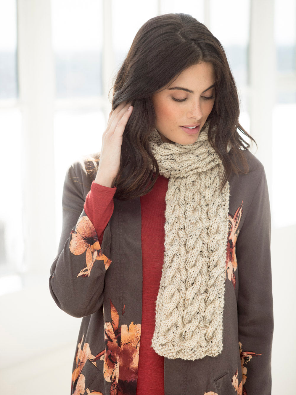 Reversible Cables Scarf (Knit) – Lion Brand Yarn