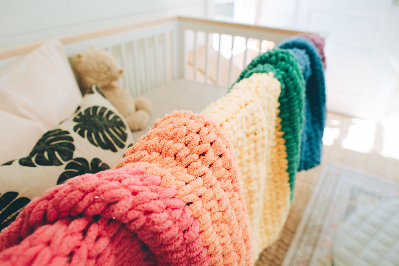Throw Blanket Loopity Loop Baby Blanket Rainbow Blanket (Crafts)