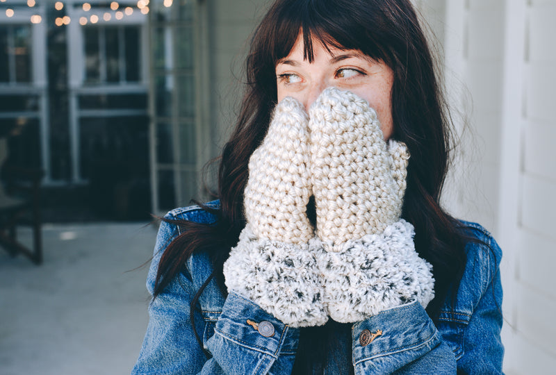 Fairbanks Crochet Mittens image 1