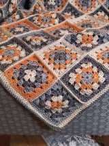 Bobby Granny Square Blanket (Crochet) thumbnail