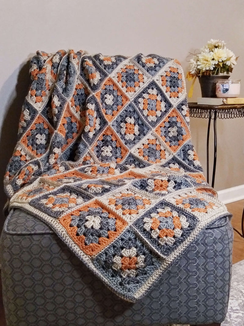 Bobby Granny Square Blanket (Crochet)