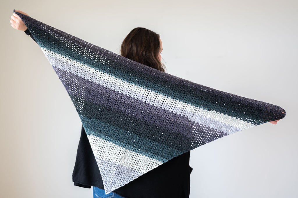 Lace Triangle Shawl (Crochet) – Lion Brand Yarn
