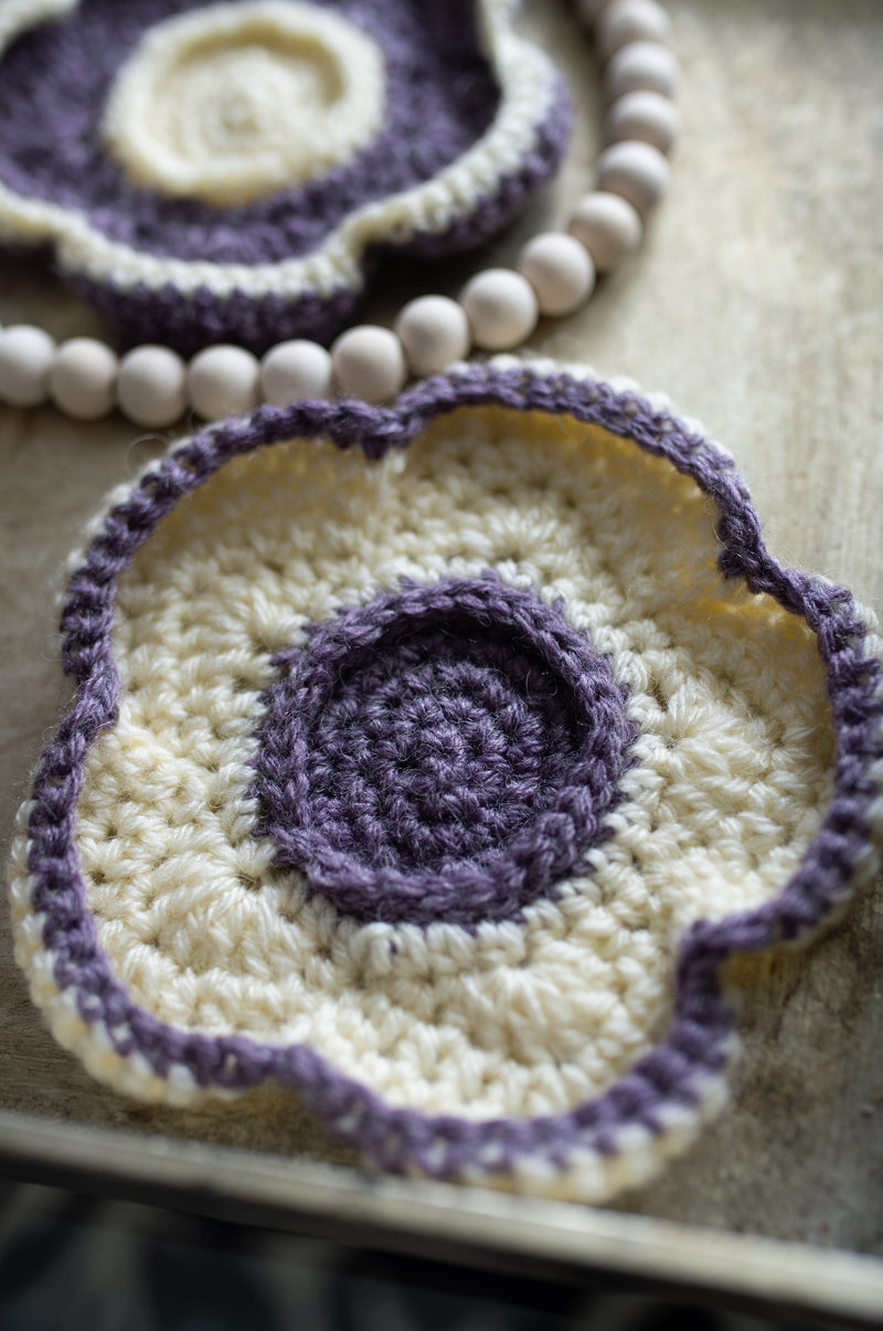 Flower Jewelry Tray (Crochet)