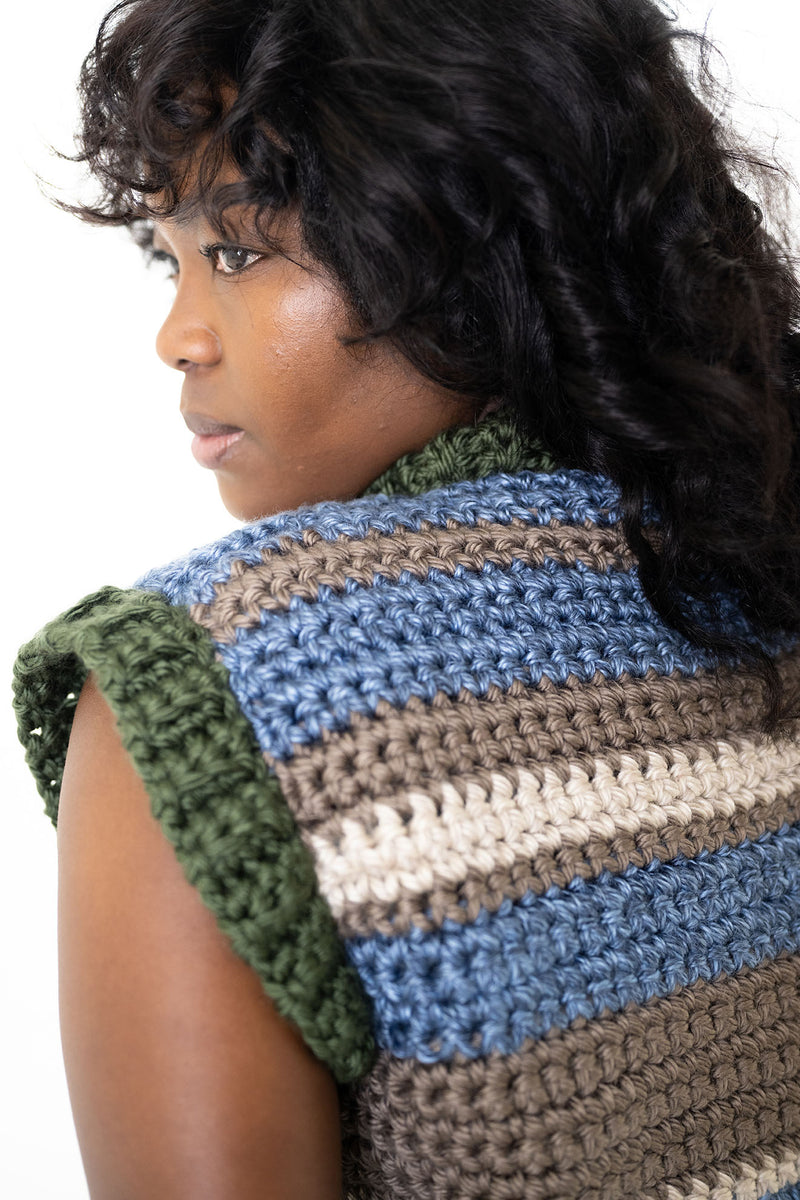 Mountain Scene Vest (Crochet)