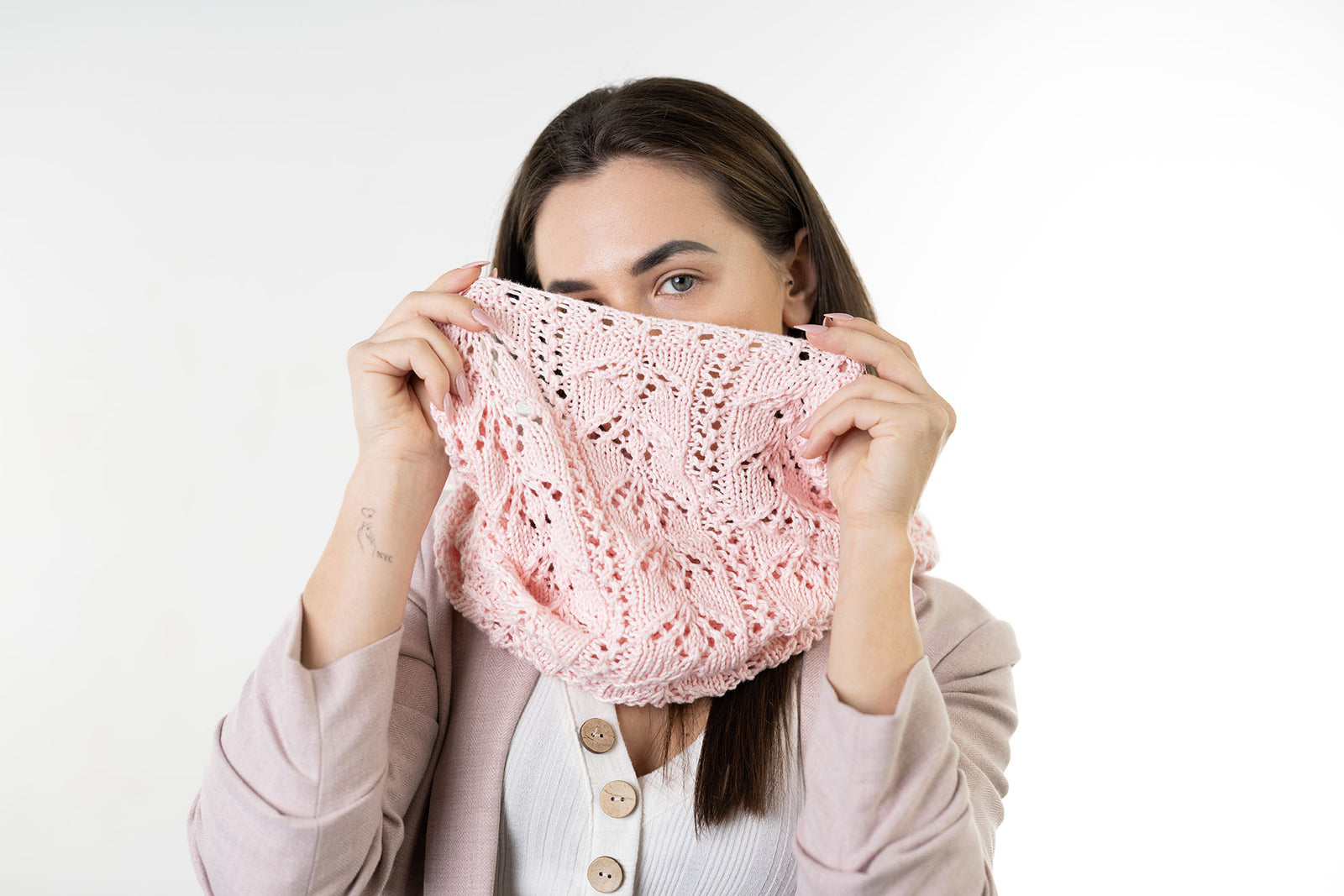 Floral Lace Cowl/Wrap (Knit) – Lion Brand Yarn