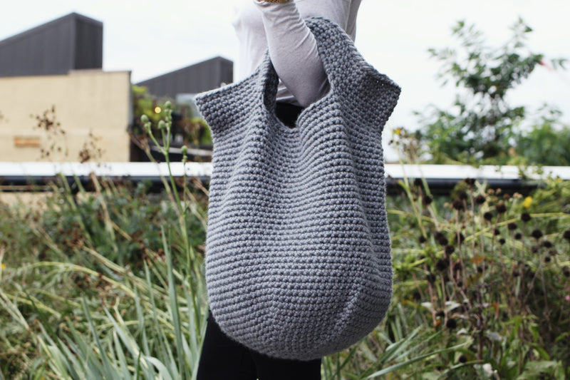 Hoooked ! DIY Crochet Kit Shoulderbag Solta