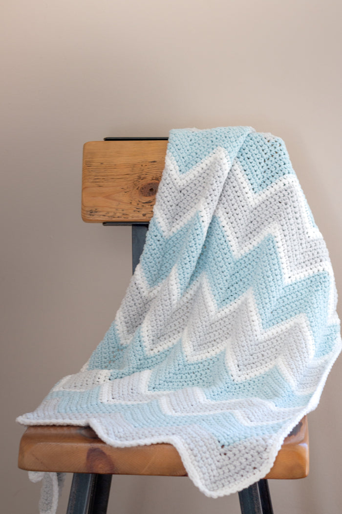 Crochet Kit - Baby Chevron Blanket – Lion Brand Yarn