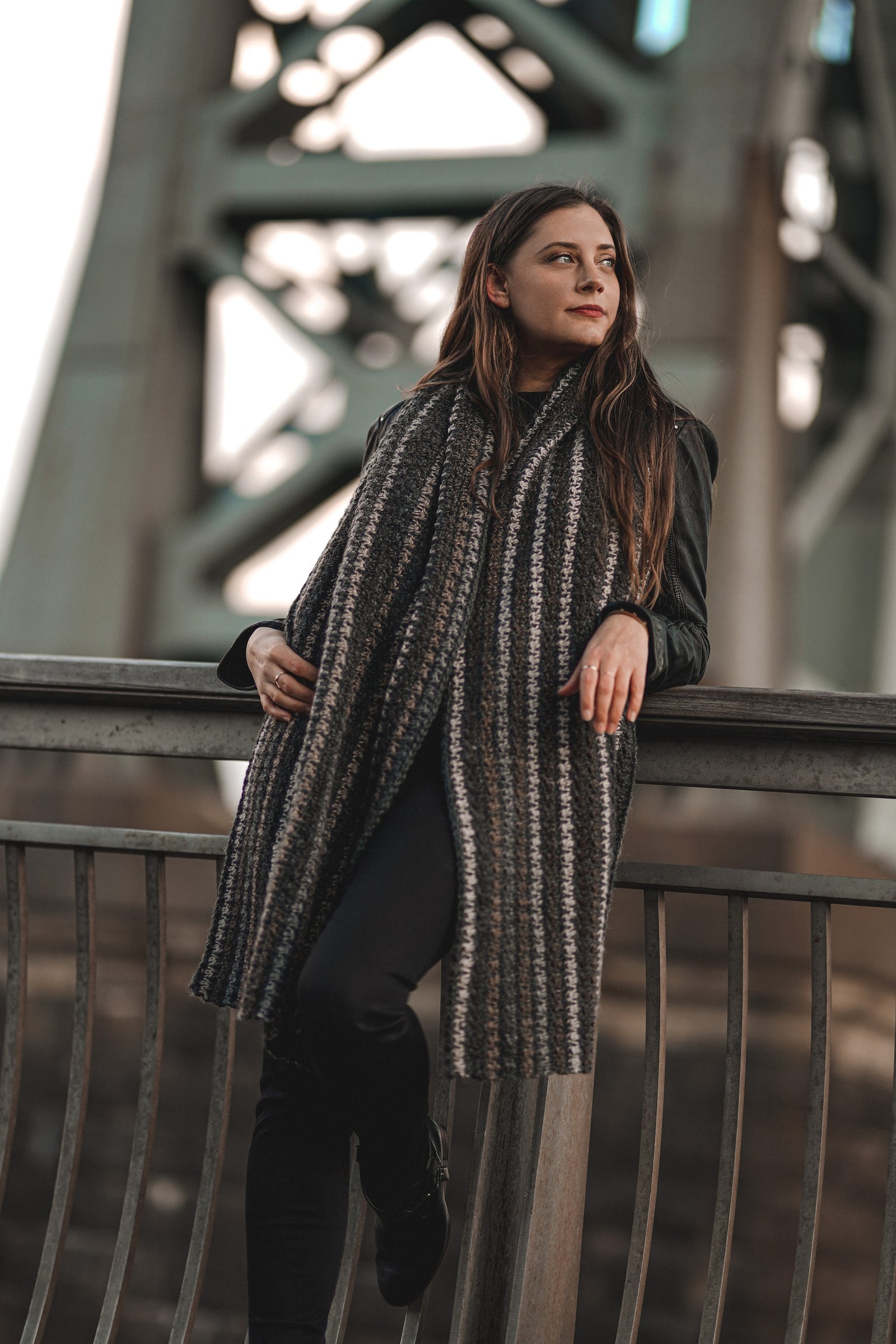 Crochet Kit - Bernard Houndstooth Scarf – Lion Brand Yarn