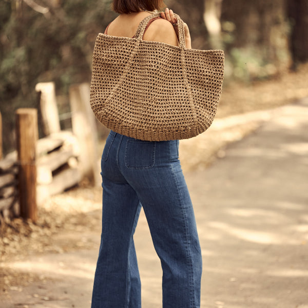 Crochet Kit - Field Trip Tote – Lion Brand Yarn