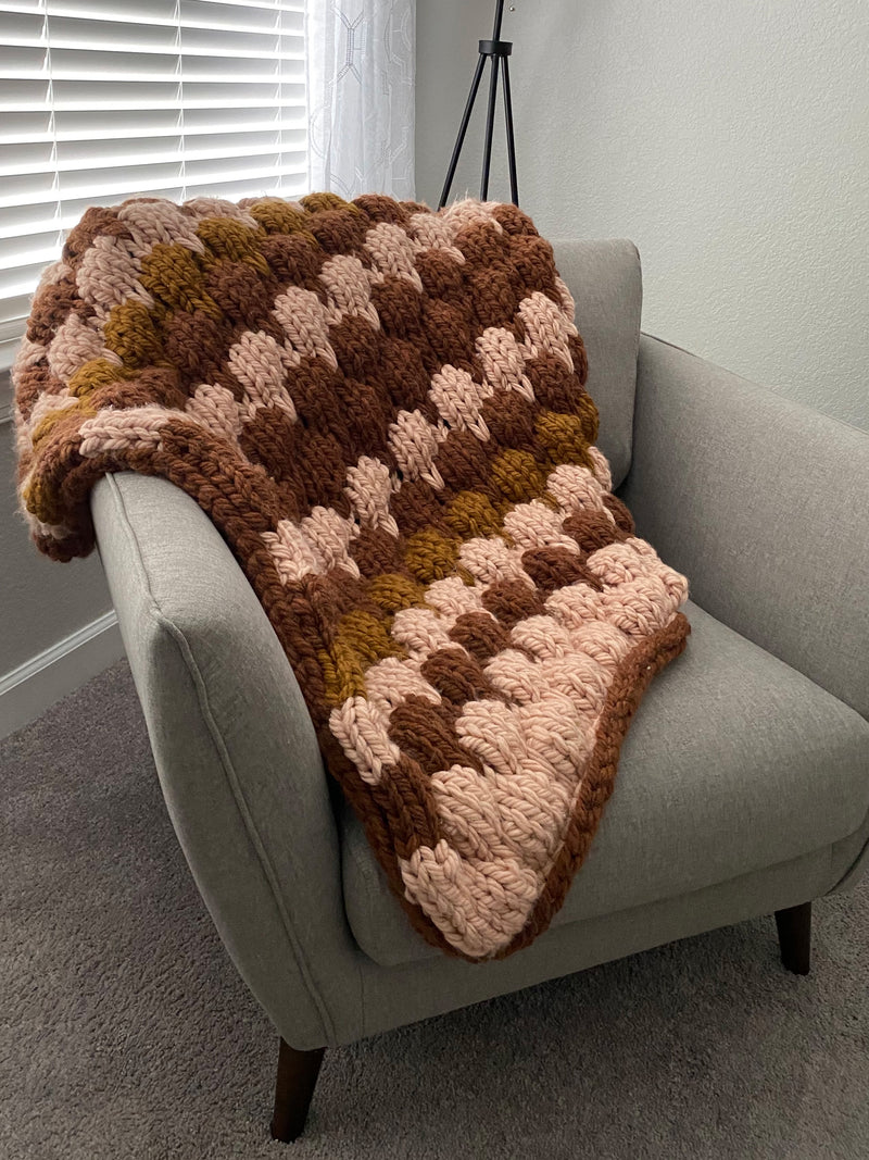 Bubble Trouble Throw Blanket (Knit) – Lion Brand Yarn