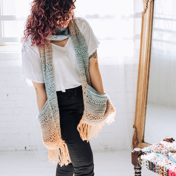 Celie Pocket Scarf (Crochet) – Lion Brand Yarn