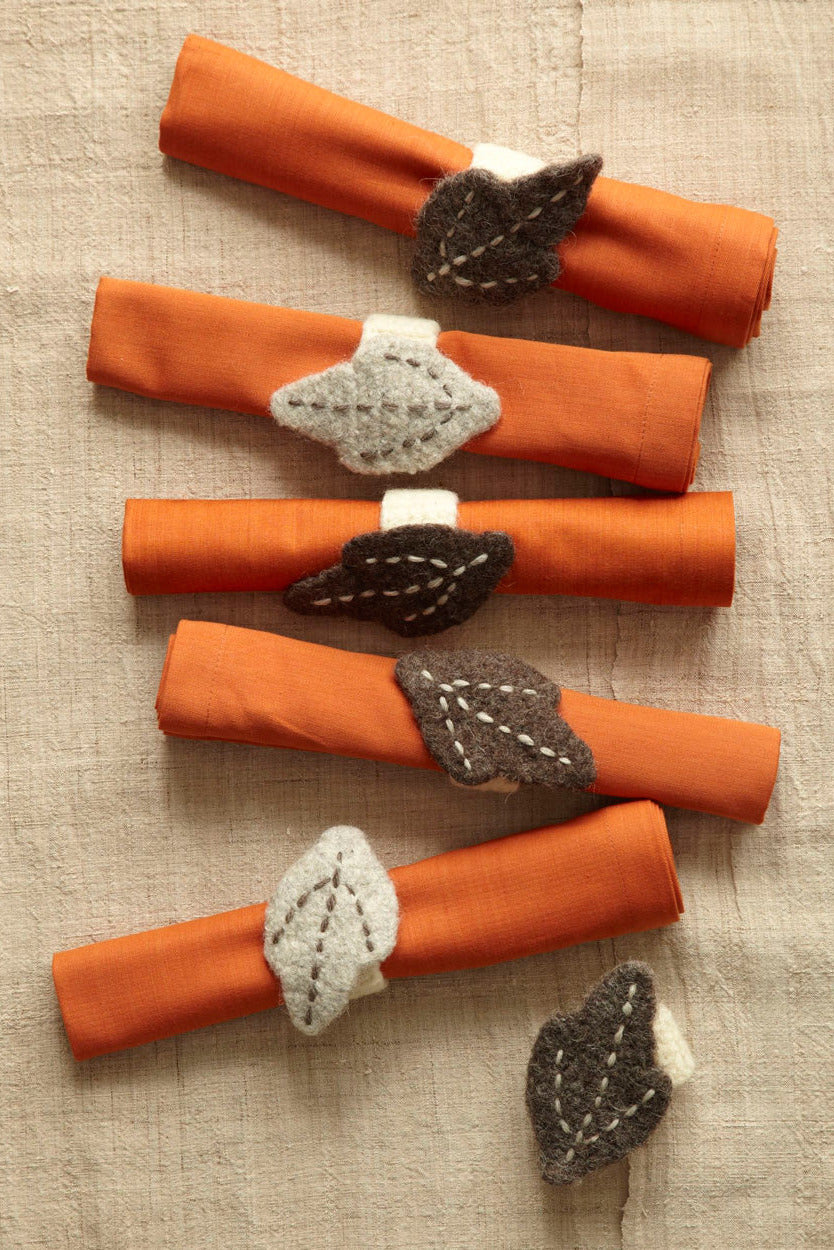 Napkin Rings (Crochet) – Lion Brand Yarn