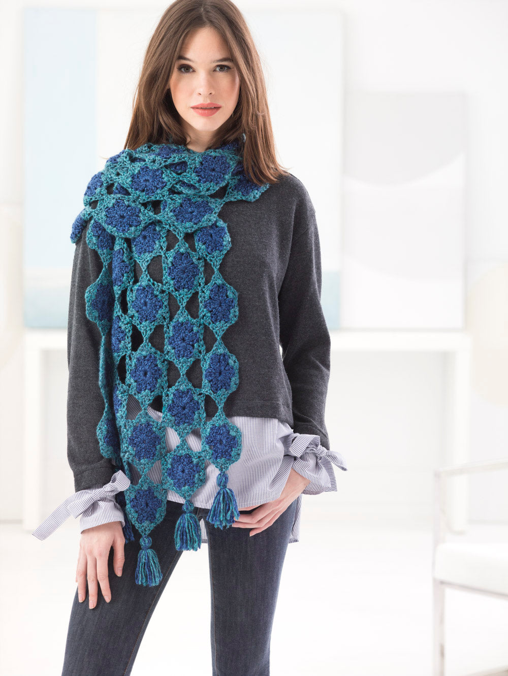 Blue Moon Shawl (Crochet) – Lion Brand Yarn