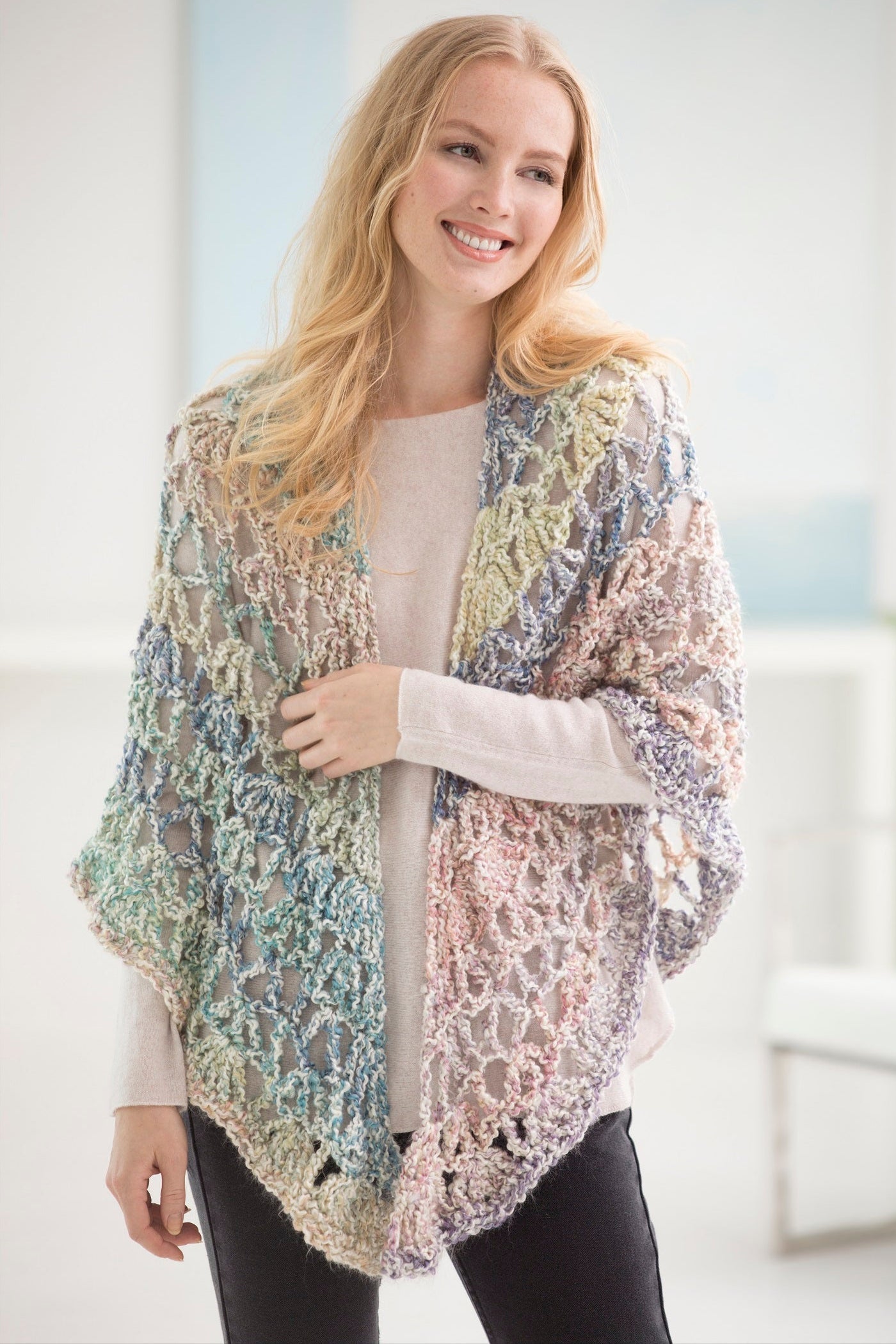 Triangle Shawl (Crochet) – Lion Brand Yarn