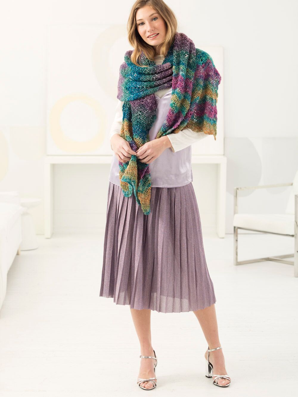 Barbizon Shawl (Crochet) - Version 1 – Lion Brand Yarn