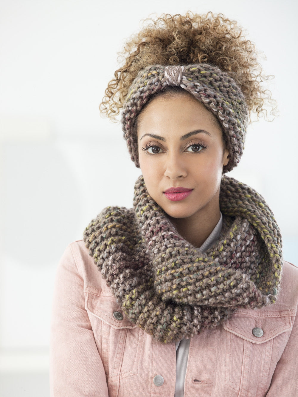 Boro Park Cowl And Headband (Knit) – Lion Brand Yarn display picture 2