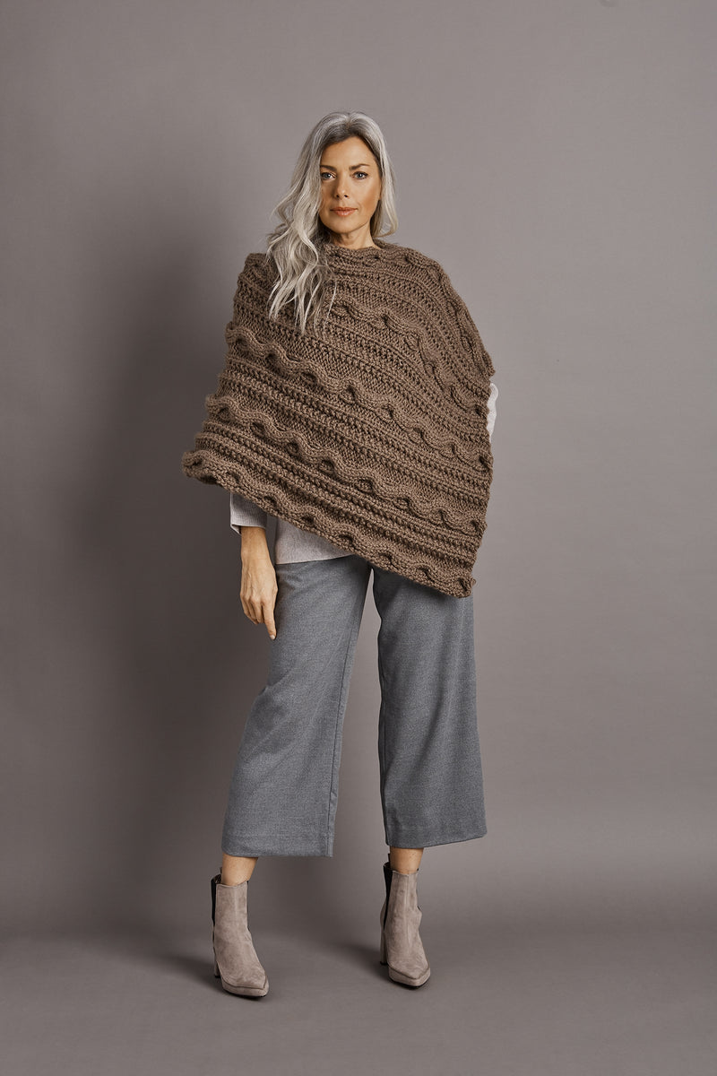 Cabled Poncho (Knit)