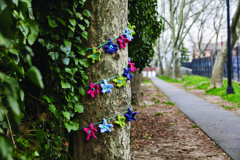 London Kaye Flower Chain (Crochet) - Version 1