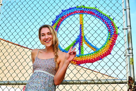 London Kaye Large Peace Sign (Crochet) – Lion Brand Yarn