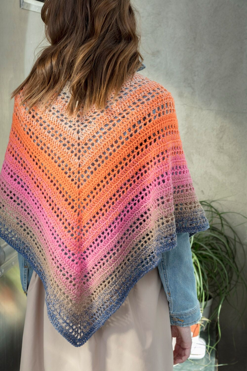 Rosy Dawn Shawl (Crochet) – Lion Brand Yarn