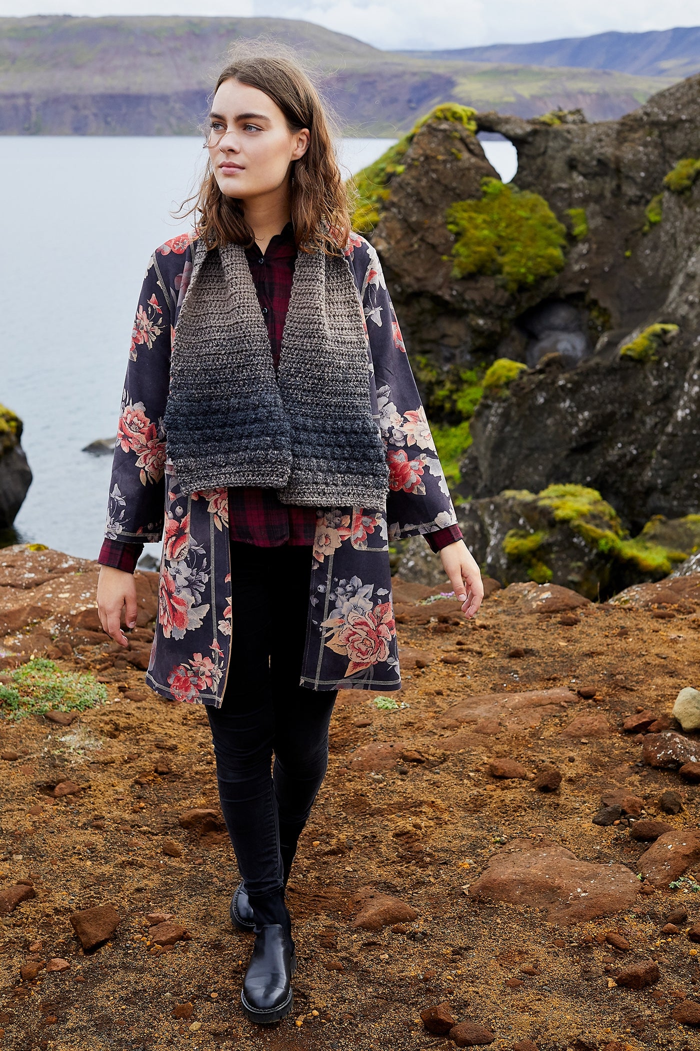 Heige Scarf (Crochet) – Lion Brand Yarn