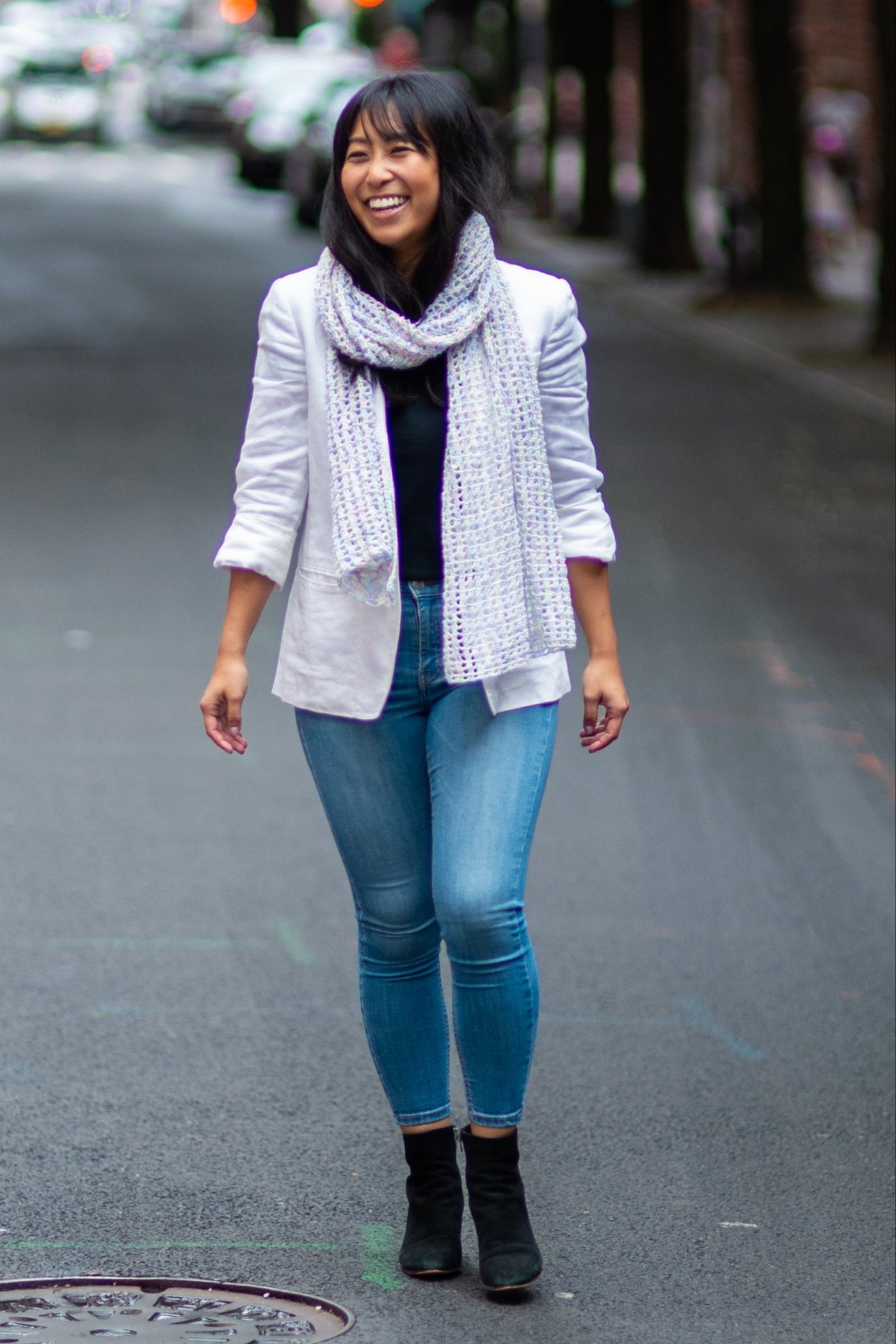 Breezy Mesh Shawl (Crochet) – Lion Brand Yarn