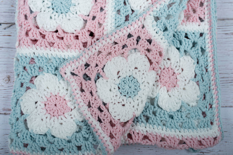 Crochet Flower Motif Blanket (Crochet)