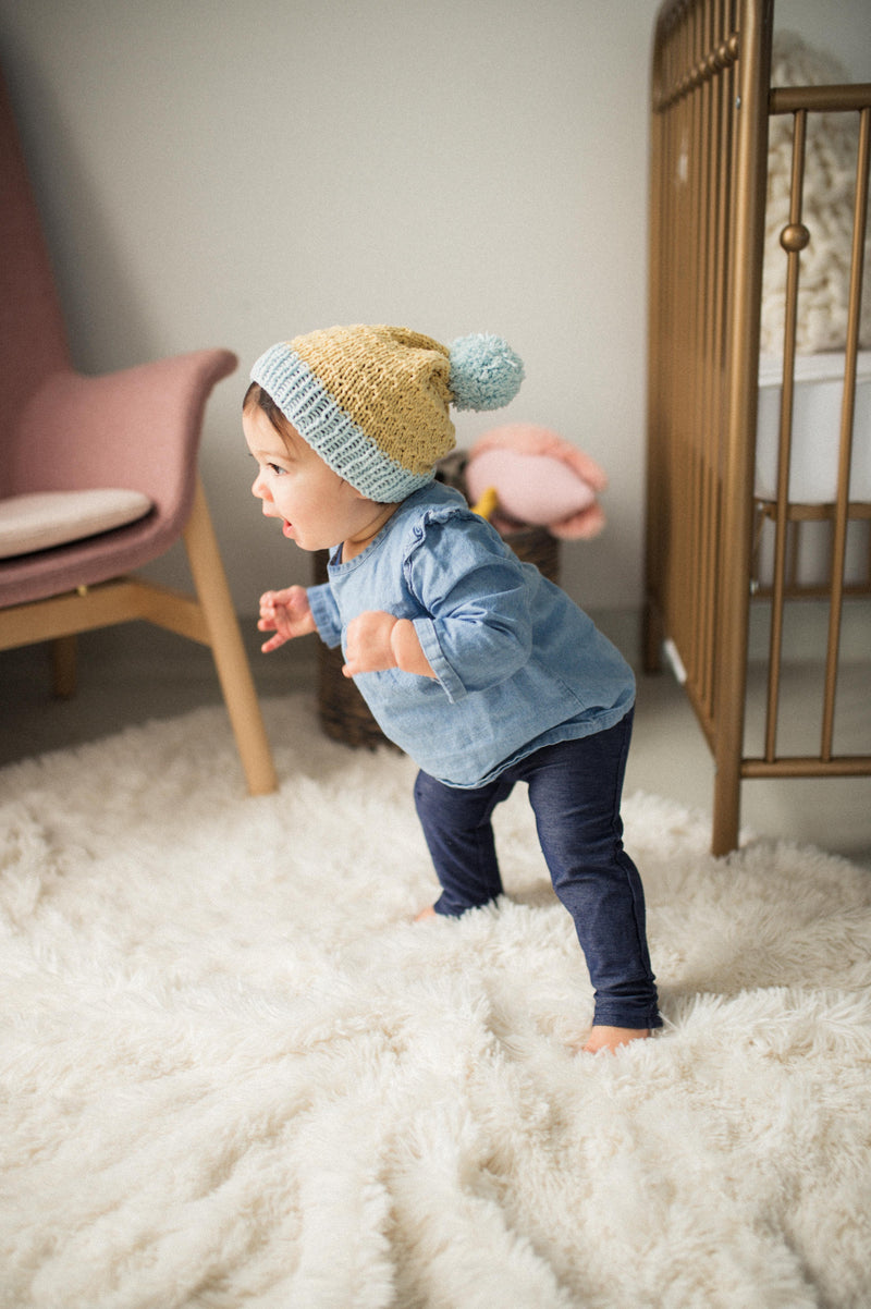 Pom Pom Baby Hat (Knit)