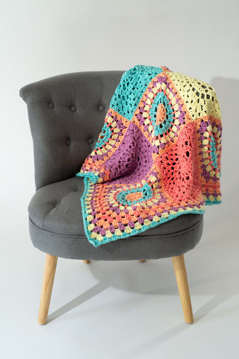 Celia Blankie (Crochet)